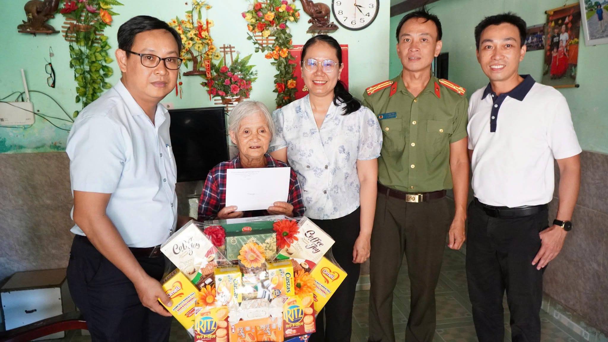 anh tin bai